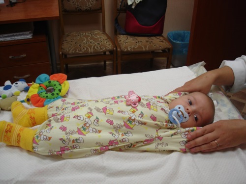 Hoe een baby te masseren