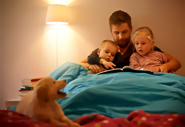 Hoe een gelukkig kind groot te brengen: drie regels voor ouders
