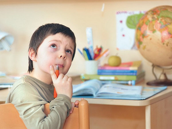 Onderzoek Neskuchnaya: hoe de werkplek van de student goed uit te rusten
