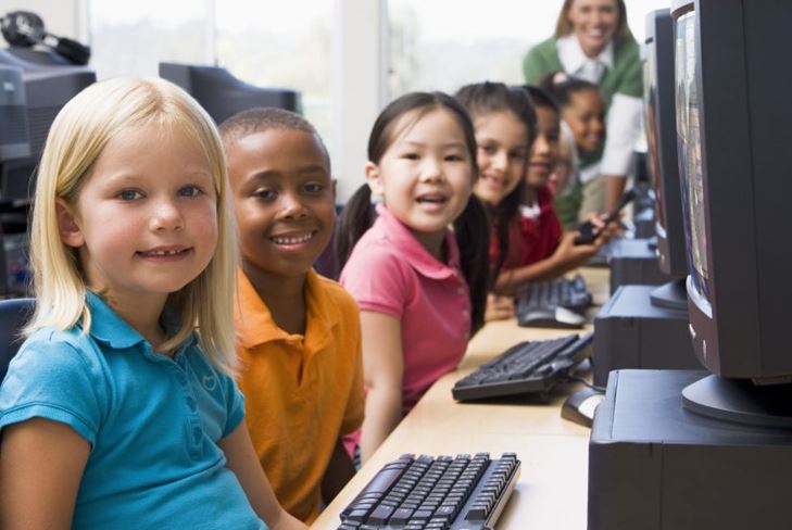 Ontwikkelen van computerspellen voor jongere kleuters: een overzicht van sites
