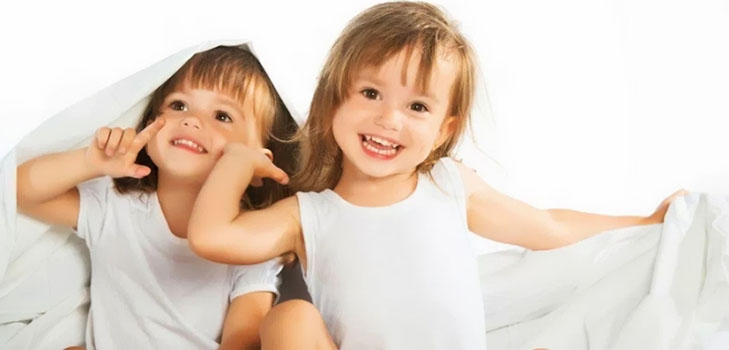 Sweet couple: hoe tweelingen opvoeden