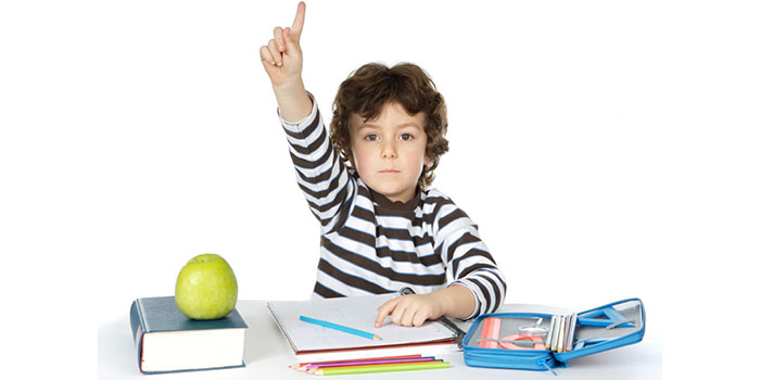 Naar school gaan met plezier: hoe een kind te helpen met lessen