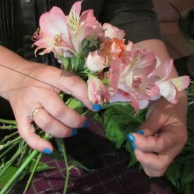 Boeket bloemen met eigen handen