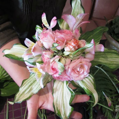Boeket bloemen met eigen handen
