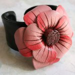 Bloem van de huid met je eigen handen Bloem van de huid met je eigen handen