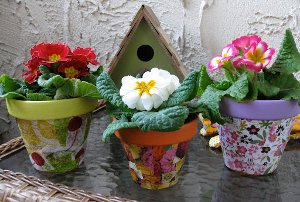 Decoupage van bloempotten