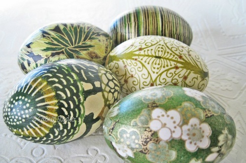 Pasen-decoupage van eieren