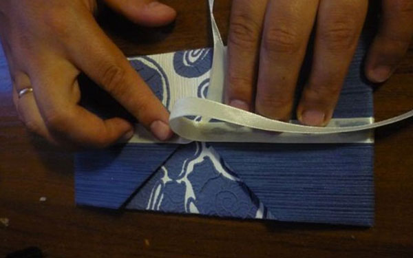 Envelop van papier A4 met uw eigen handen