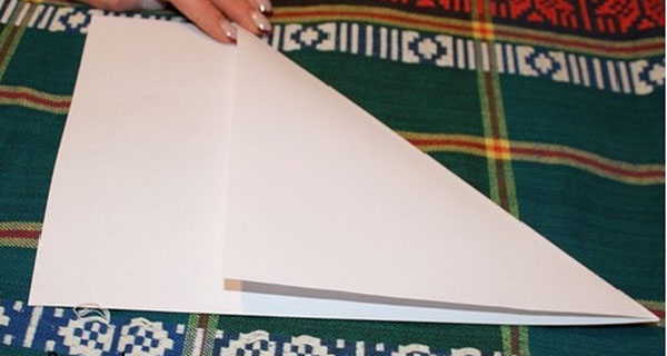 Envelop van papier A4 met uw eigen handen