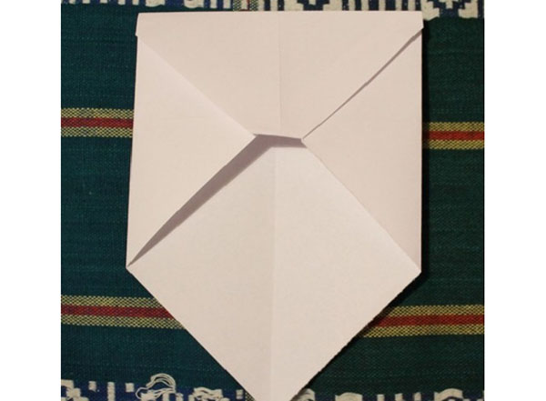 Envelop van papier A4 met uw eigen handen