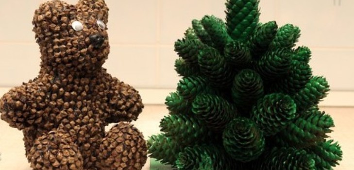 Kerstboom van kegels