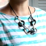 Hoe maak je een ketting van polymeerklei eigen handen