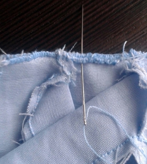 Hoe je poppenkleding met je eigen handen kunt naaien