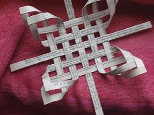 Mooie sneeuwvlokken voor het nieuwe jaar 2017 met hun eigen handen van papier - diagrammen en foto's in fasen. Masterclasses voor kinderen op grote sneeuwvlokken in origamitechniek