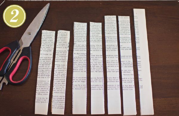 Mooie sneeuwvlokken voor het nieuwe jaar 2017 met hun eigen handen van papier - diagrammen en foto's in fasen. Masterclasses voor kinderen op grote sneeuwvlokken in origamitechniek