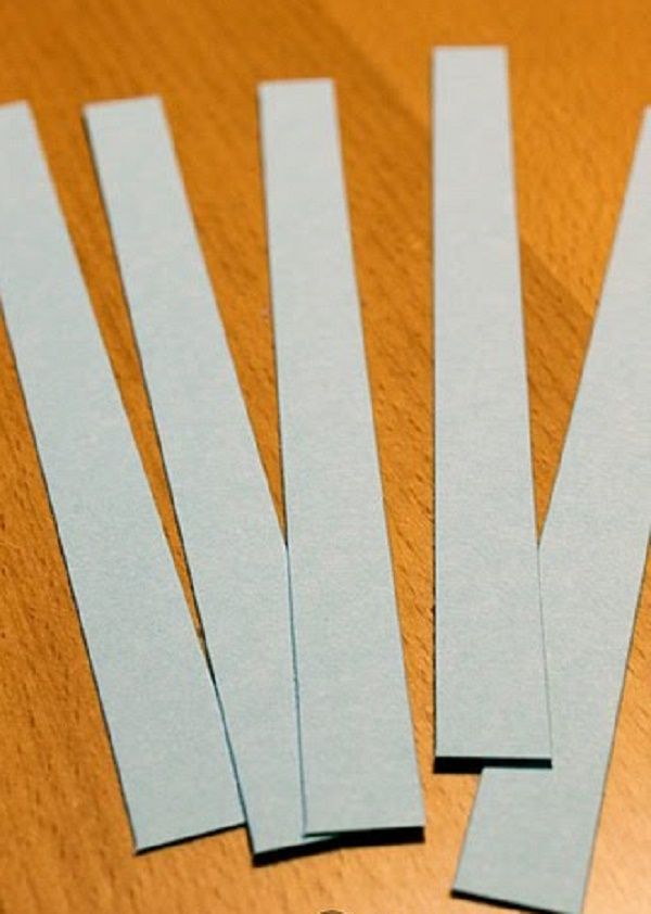 Mooie sneeuwvlokken voor het nieuwe jaar 2017 met hun eigen handen van papier - diagrammen en foto's in fasen. Masterclasses voor kinderen op grote sneeuwvlokken in origamitechniek
