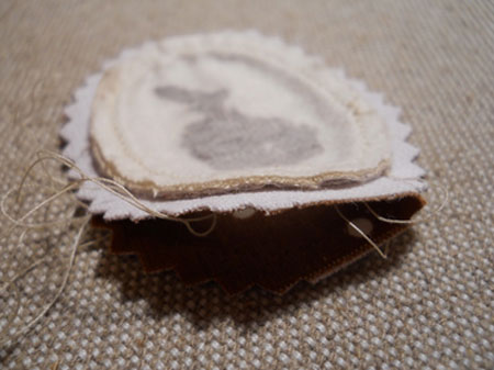  we draaien de broche om 