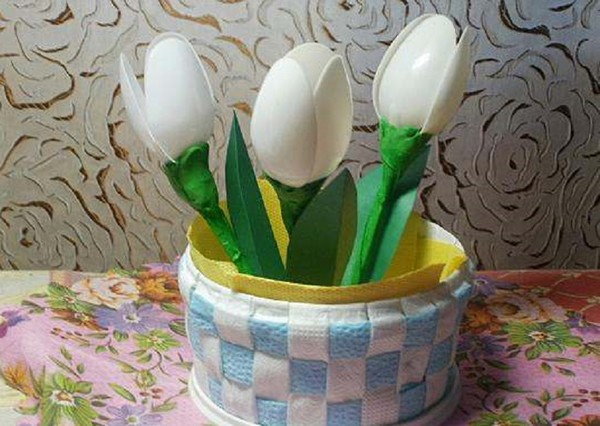 Gift voor Moederdag met eigen handen - masterclasses voor kleuter- en lagere school