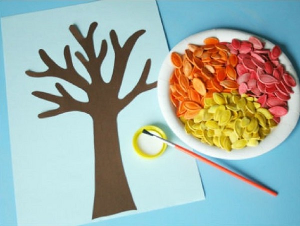 Ambachten "Gifts of Autumn" met hun eigen handen van natuurlijke materialen voor de kleuterschool en op school