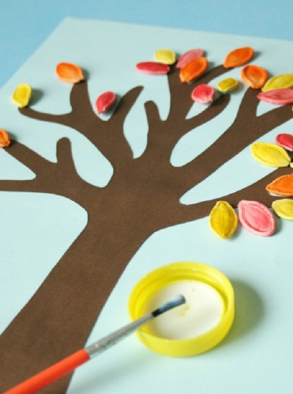 Ambachten "Gifts of Autumn" met hun eigen handen van natuurlijke materialen voor de kleuterschool en op school