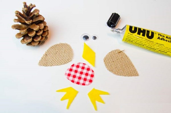 Ambachten "Gifts of Autumn" met hun eigen handen van natuurlijke materialen voor de kleuterschool en op school