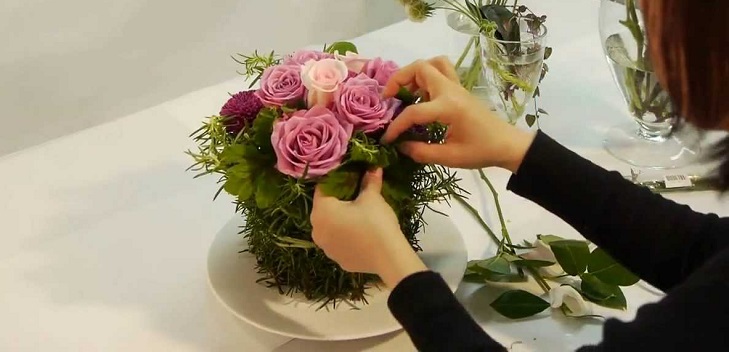 Ambachten uit bloemen door eigen handen, composities, foto