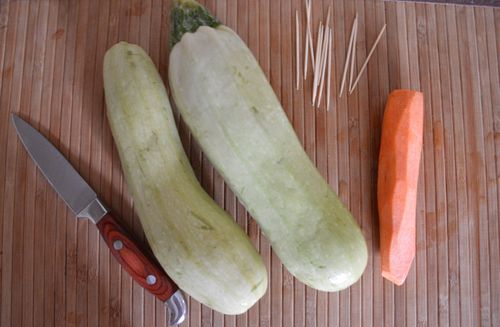Ambacht van groenten door eigen handen Ambacht van groenten door eigen handen