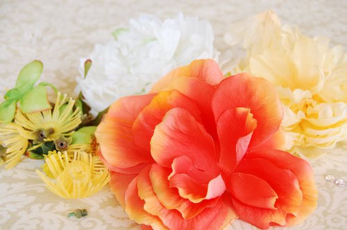 Handwerk voor 8 maart. Clip-flowers Handwerk voor 8 maart. Clip-flowers