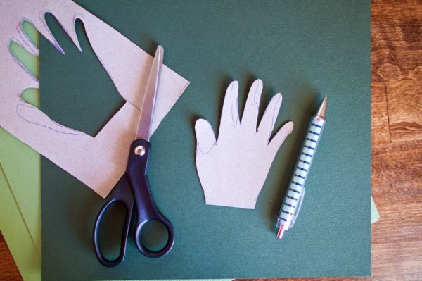Ambachten voor het nieuwe jaar 2017 met hun eigen handen, masterclasses - van papier en materialen tot de kleuterschool en op school