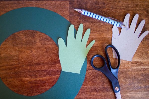 Ambachten voor het nieuwe jaar 2017 met hun eigen handen, masterclasses - van papier en materialen tot de kleuterschool en op school