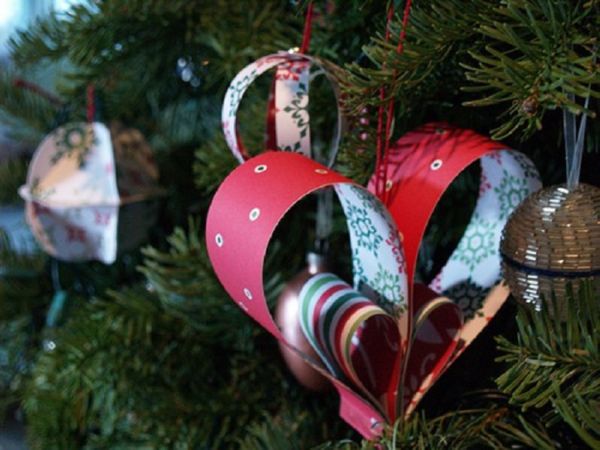 Ambachten voor het nieuwe jaar 2017 met hun eigen handen, masterclasses - van papier en materialen tot de kleuterschool en op school