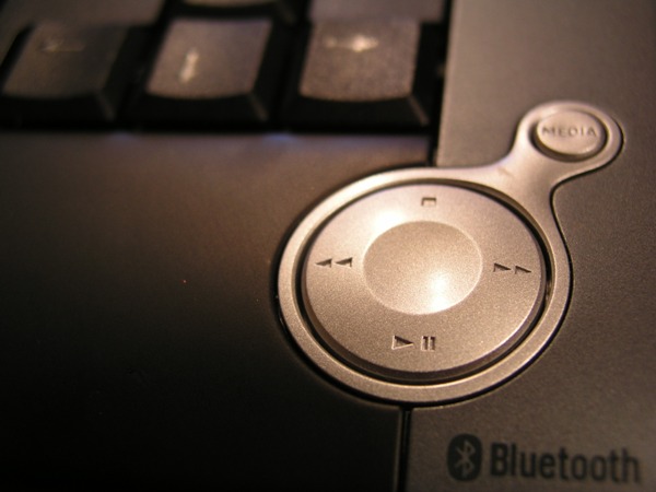 sticker op laptop