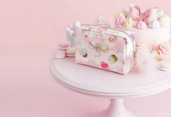 Schoonheid-dessert: voorjaarscollectie van make-up Jill Stuart Sweets Couture
