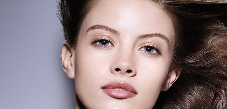 Effectieve make-up op 8 maart: Geheimen van Chanel