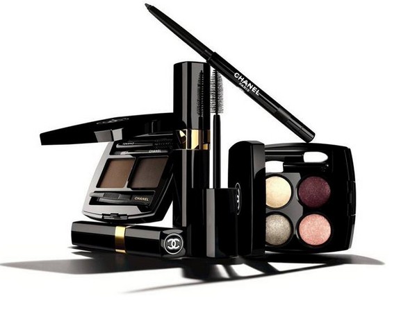 Praten kijken: een verzameling make-up voor de ogen van Chanel-2016