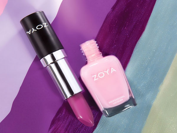 Perfecte pastel manicure met vernis Zoya Charming 2017