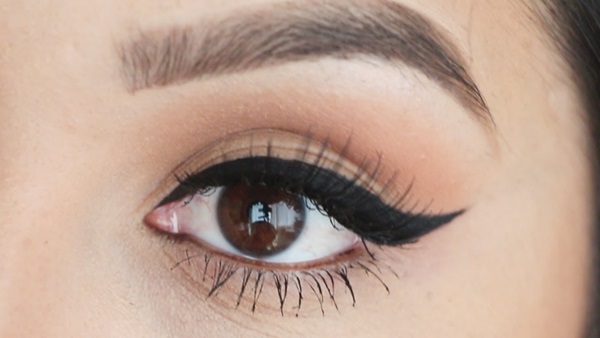 Hoe pijlen te tekenen voor eyeliner