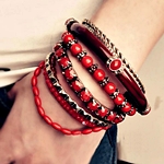 Modieuze armbanden lente-zomer 2013