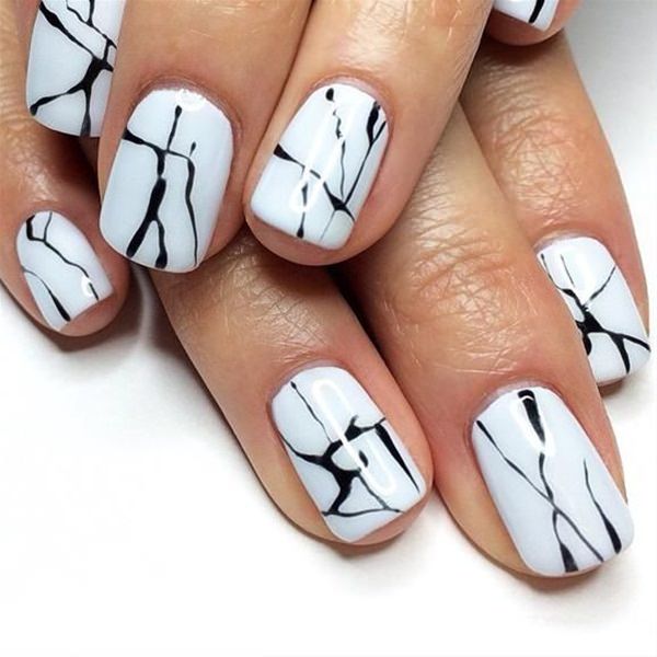 Modieus duo: tweekleuren manicure als trend van de winter 2016-2017