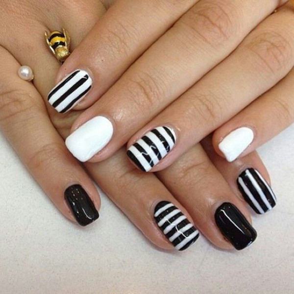 Modieus duo: tweekleuren manicure als trend van de winter 2016-2017