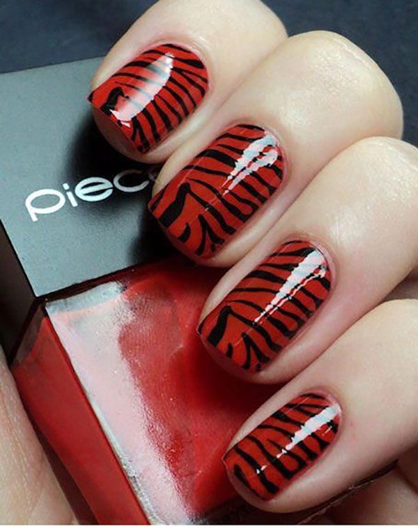 Modieus duo: tweekleuren manicure als trend van de winter 2016-2017