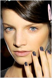 Modieuze lente-manicure 2011