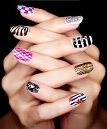 Modieuze lente-manicure 2011