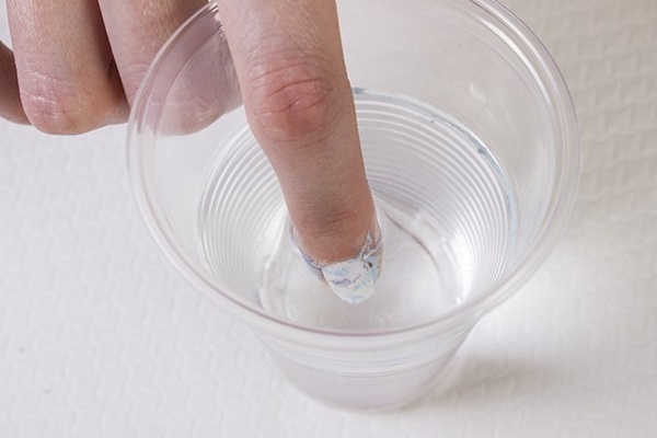 Marmeren manicure met gel-lak