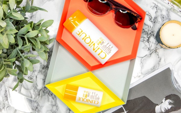 Onzichtbare bescherming: bruiningsmiddelen Clinique Mineral Sunscreen