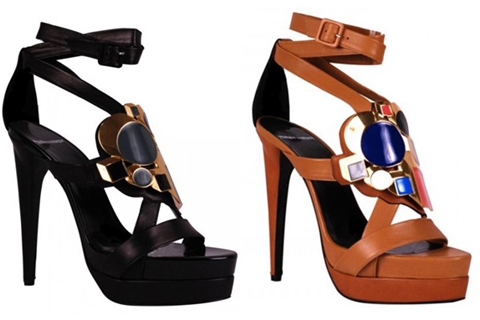 Geen regels: modieuze sandalen 2014