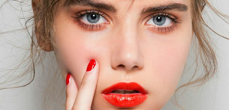 Bijgewerkte klassieker: stijlvolle zomermanicure 2017