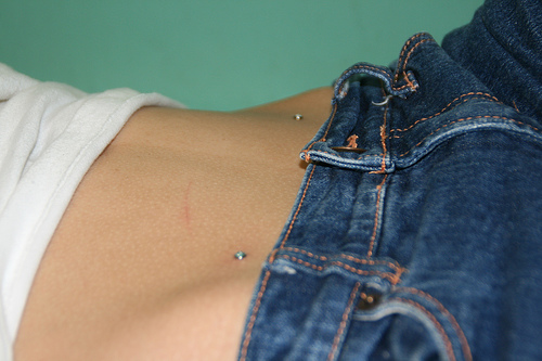 Microdermal piercing: hoe microdermabras gemaakt zijn (foto)