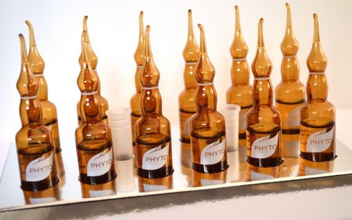 Schoonheidssalon thuis samen met professionele cosmetica van profmagazin.ru