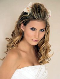 Bruiloft kapsels met golvend haar